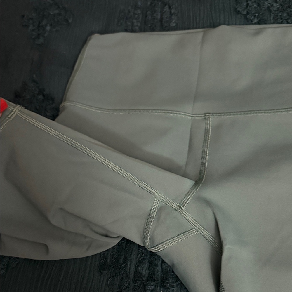 lululemon athletica Teal Lagoon Bike Shorts - Picture 5 of 9